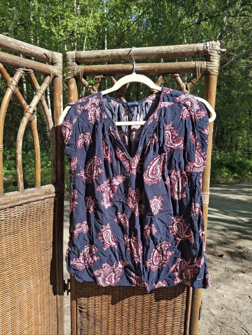 Women’s Navy Blue Paisley Sleeveless Top